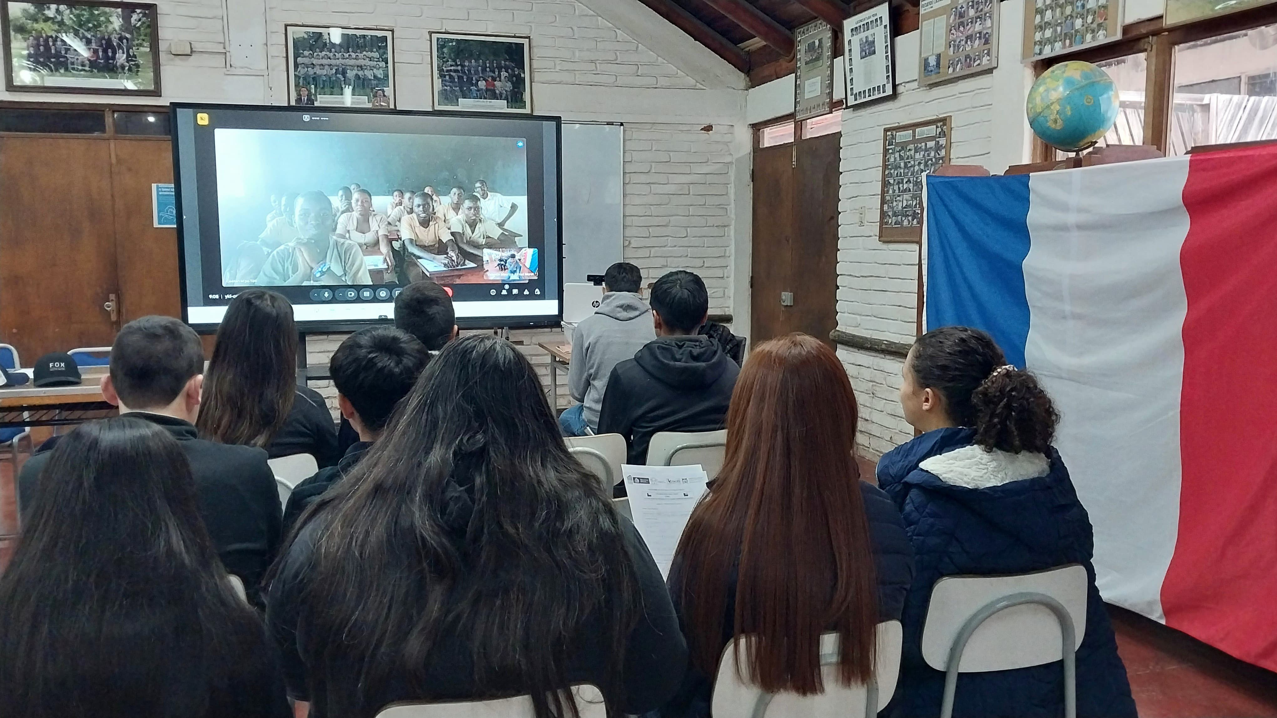 Programme ed-tech interculturel Bénin-Chili - Voyages Hybrides SCOOPS